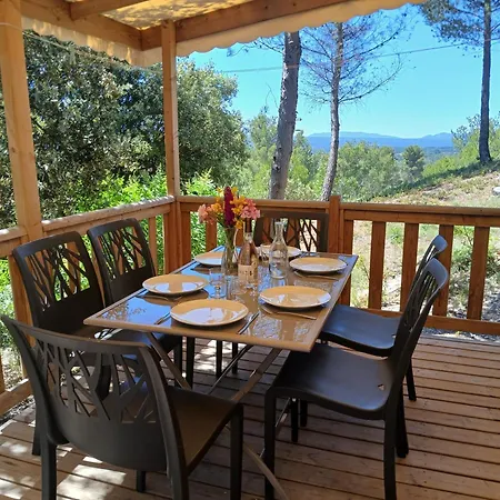 Camping Le Cezanne Montagne Sainte-Victoire Puyloubier Exterior photo