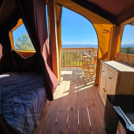 Camping Le Cezanne Montagne Sainte-Victoire Puyloubier Exterior photo