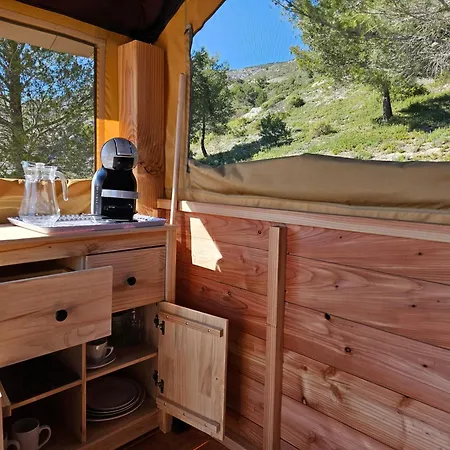 Camping Le Cezanne Montagne Sainte-Victoire Puyloubier Exterior photo