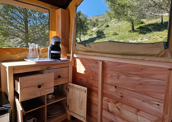 Camping Le Cezanne Montagne Sainte-Victoire